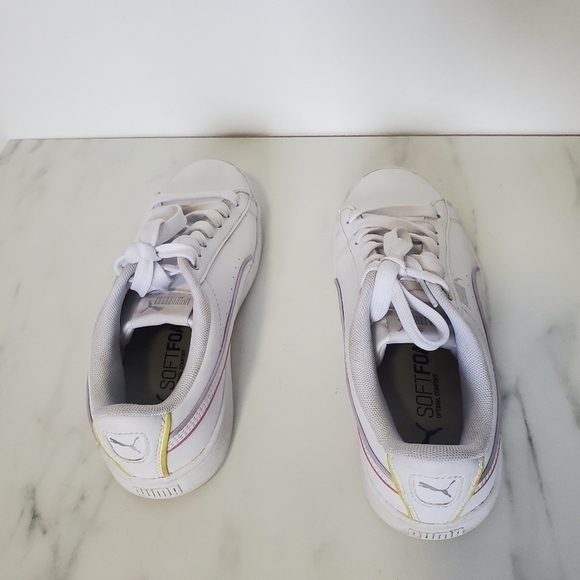 PUMA Women's Vikky V2 Sneaker - Picture 9 of 9